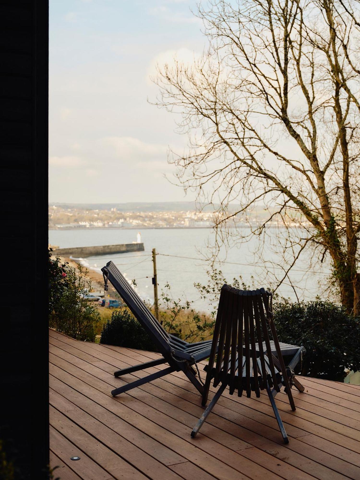 1-Bed Luxury Seafront Cabin In Heart Of Newlyn, Mousehole 外观 照片