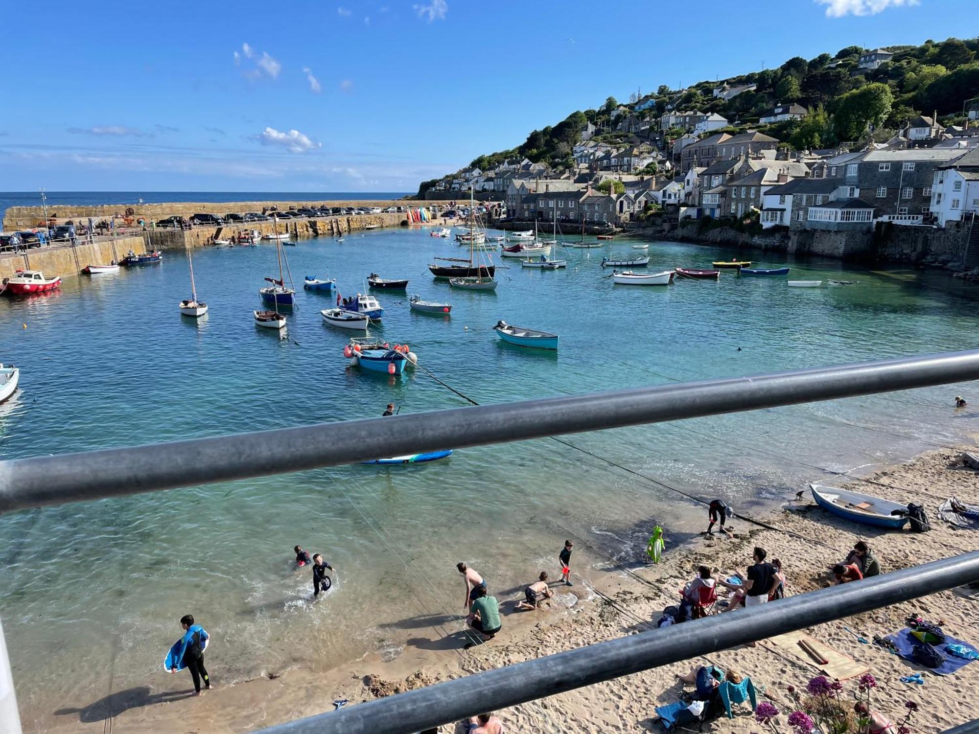 1-Bed Luxury Seafront Cabin In Heart Of Newlyn, Mousehole 外观 照片