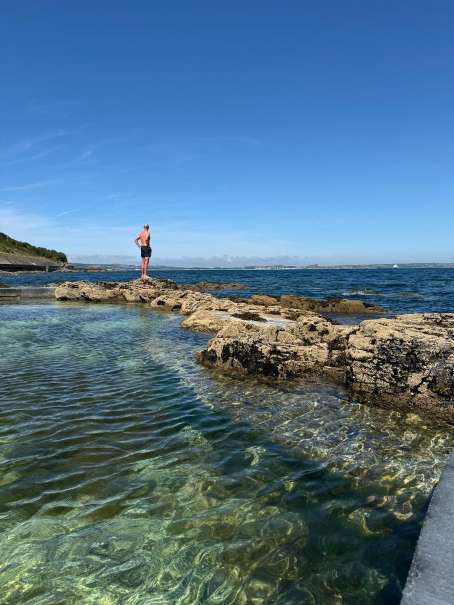 1-Bed Luxury Seafront Cabin In Heart Of Newlyn, Mousehole 外观 照片